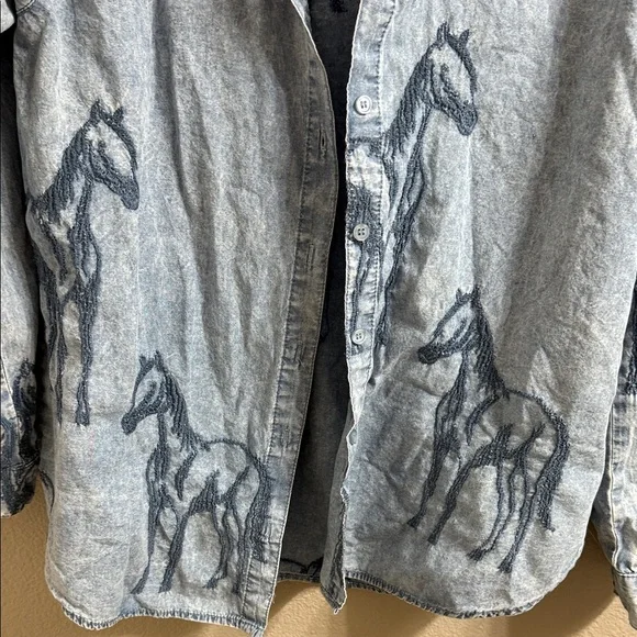 Jane and Delancey Blue Horse Print Button Down Shirt - Picture 3 of 6